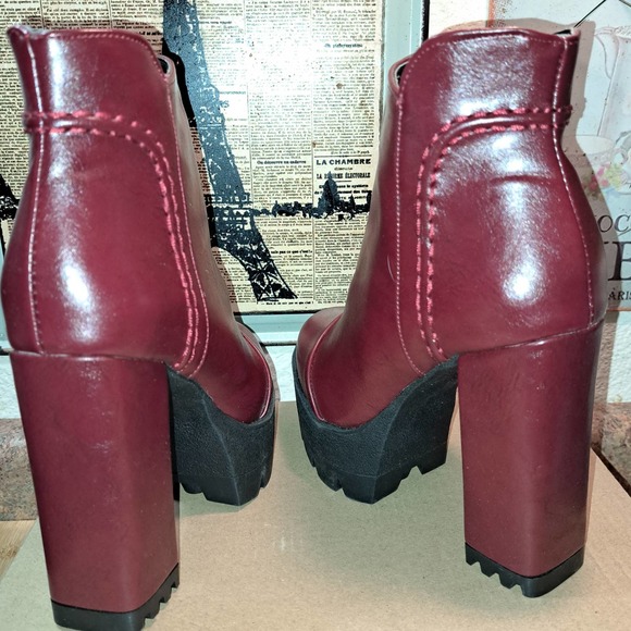 FABULOUS NEW SCARLET RED 5 inch SIZE 5.5 Ankle Boots - Picture 6 of 8